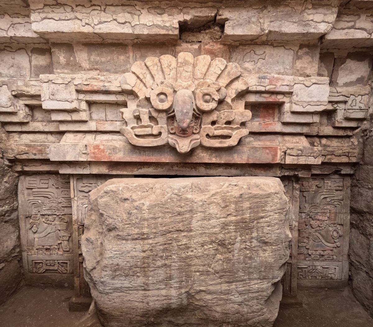 Descubrimiento de Tumba Zapoteca en Oaxaca Revela Secretos del 600 dC