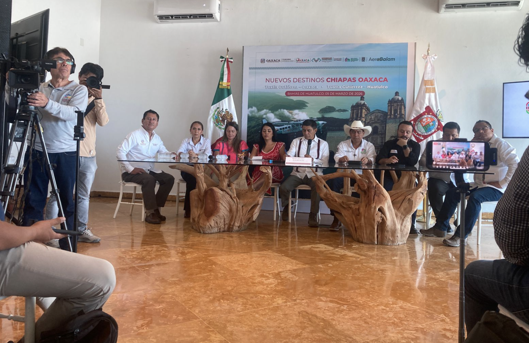 Nueva Ruta Aérea Tuxtla Gutiérrez-Huatulco Impulsa Turismo en Oaxaca